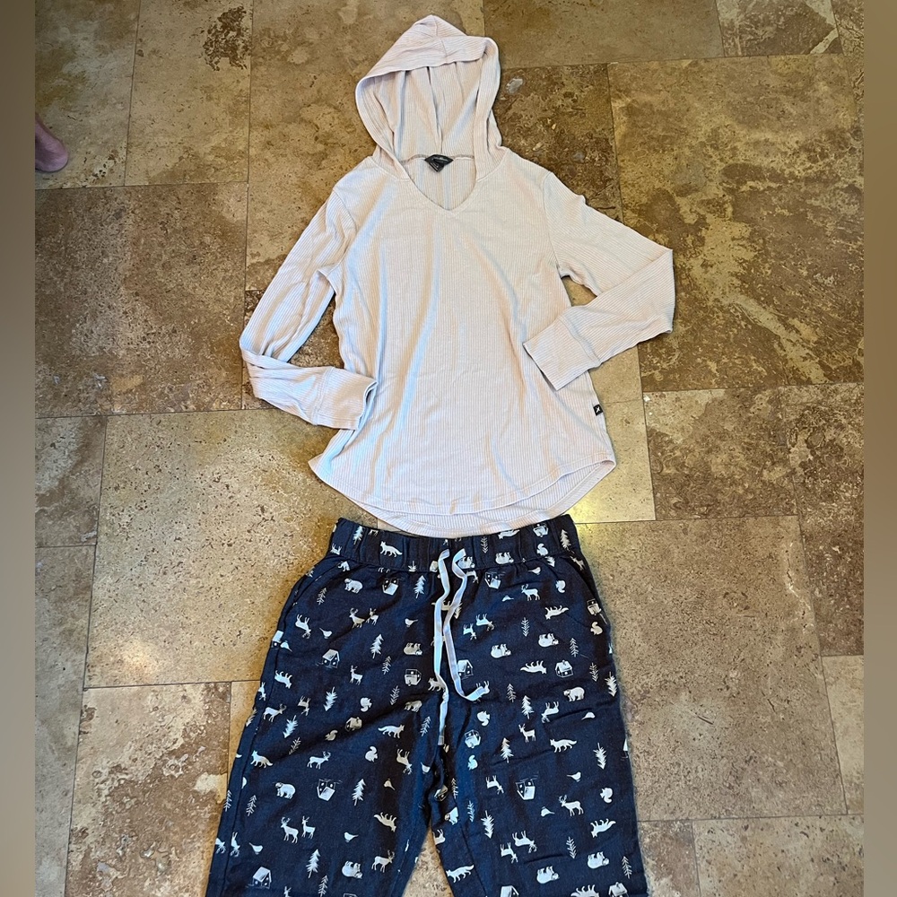Eddie Bauer Pajama Set